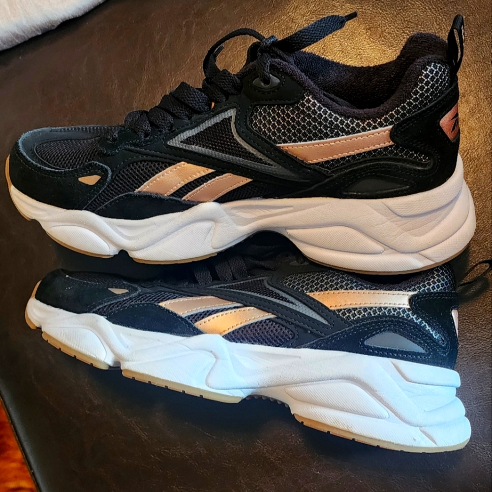 Reebok Tennis Shoes
